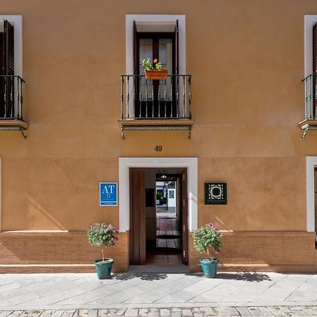 Triana Boutique Apartments By Hommyhome Севилья Экстерьер фото