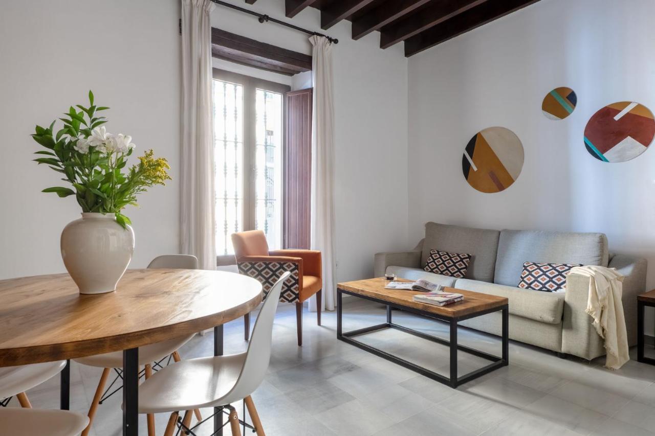Triana Boutique Apartments By Hommyhome Севилья Экстерьер фото