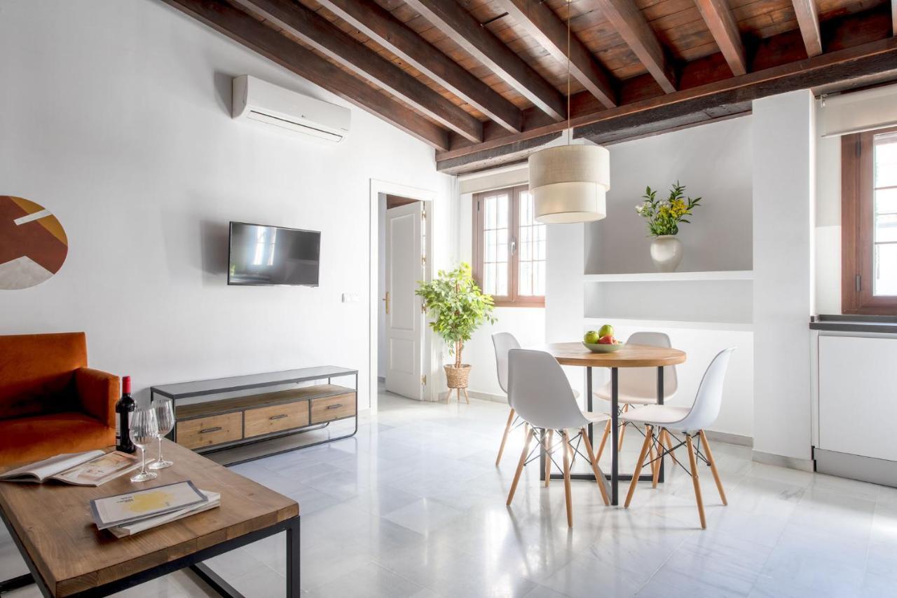 Triana Boutique Apartments By Hommyhome Севилья Экстерьер фото
