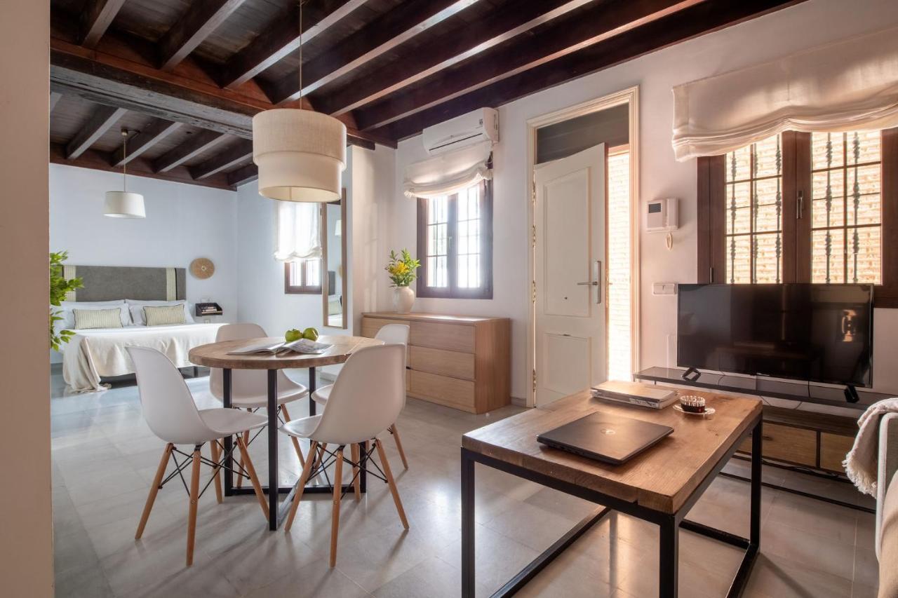 Triana Boutique Apartments By Hommyhome Севилья Экстерьер фото