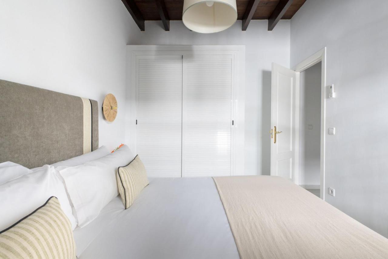 Triana Boutique Apartments By Hommyhome Севилья Экстерьер фото