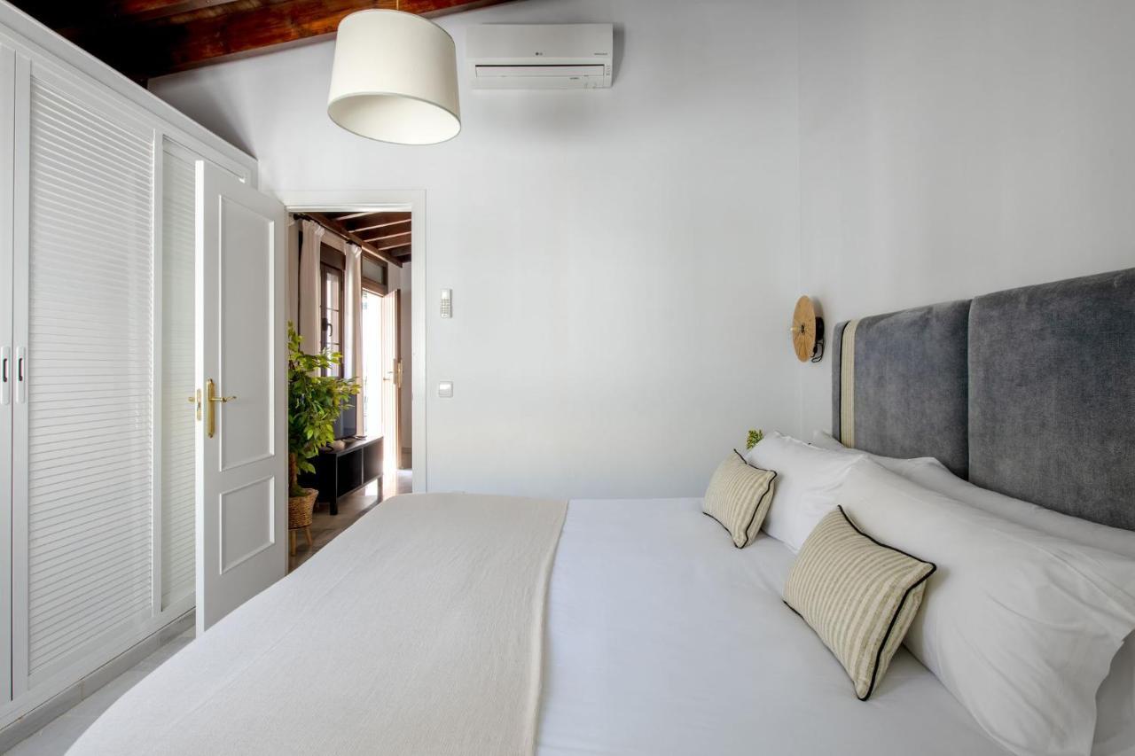 Triana Boutique Apartments By Hommyhome Севилья Экстерьер фото