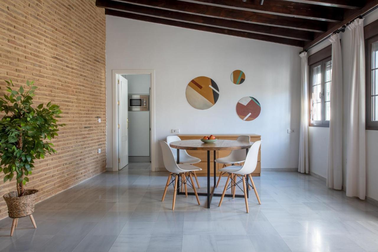 Triana Boutique Apartments By Hommyhome Севилья Экстерьер фото