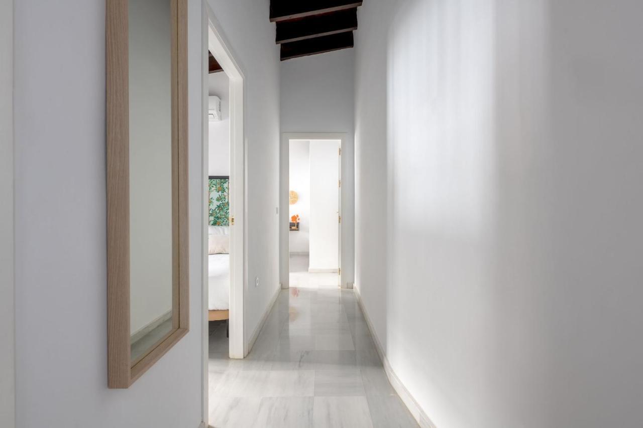 Triana Boutique Apartments By Hommyhome Севилья Экстерьер фото